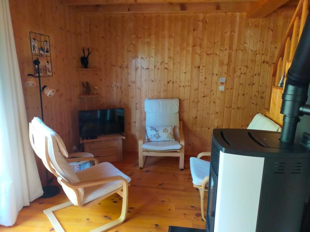 Gite Le Chalet Saintantheme / Praboure Exterior foto