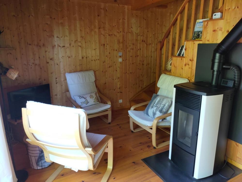 Gite Le Chalet Saintantheme / Praboure Exterior foto